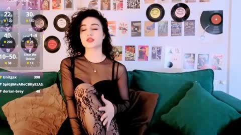 Maya online show from 04-15-26, 02:57