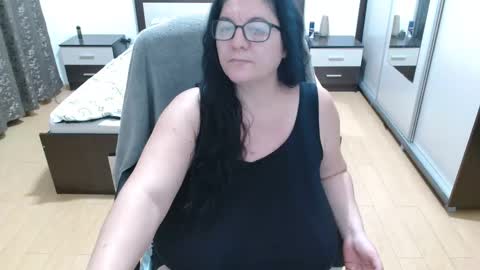 Snapshot of mayabbw50tits chatting on 12-10-24, 10:58 Maya online show from 12-10-24, 10:58