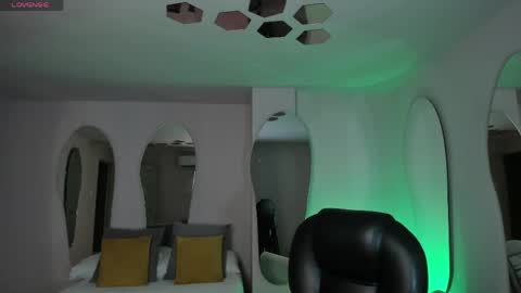 Maya online show from 04-16-26, 04:13