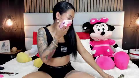 Nicolle Ruselle   Hello my lovely  schedule for great fun from  630 am and end 800 pm Colombian time I wait for you online show from 03-06-25, 09:31