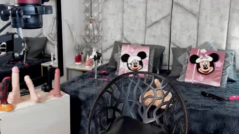 Nicolle Ruselle   Hello my lovely  schedule for great fun from  630 am and end 800 pm Colombian time I wait for you online show from 11-15-25, 09:11