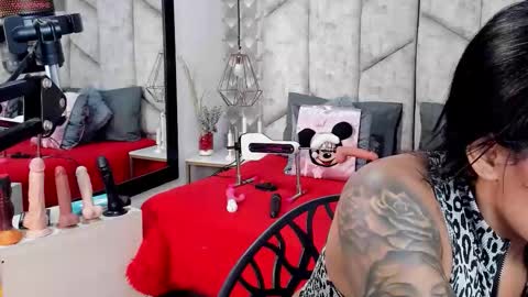 Nicolle Ruselle   Hello my lovely  schedule for great fun from  630 am and end 800 pm Colombian time I wait for you online show from 11-24-25, 04:29