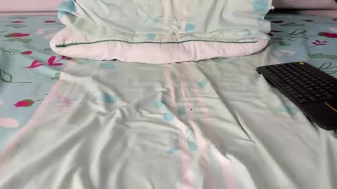 Maybelline69 online show from 11-08-25, 07:30