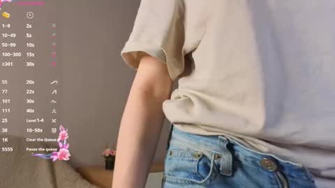 My name Casey  online show from 10-27-25, 04:49