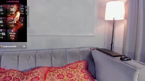 Snapshot of mayevanss chatting on 10-24-25, 04:09 mayevanss online show from 10-24-25, 04:09