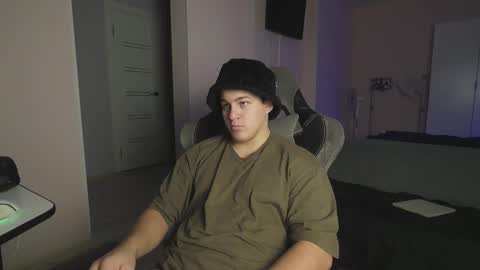 Slava and Alextatto online show from 10-28-25, 04:09