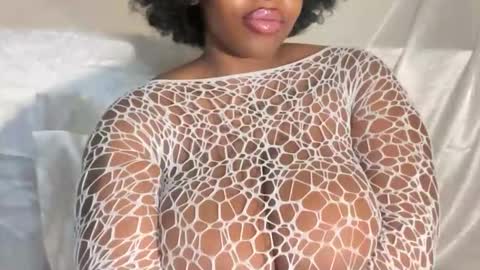 mayluvsu online show from 02-17-26, 05:15