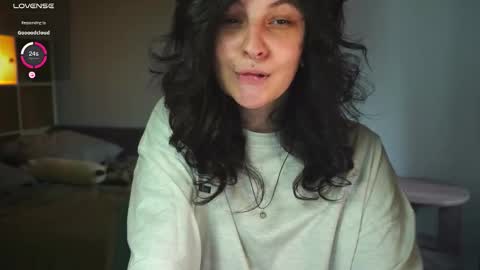 Mary  . online show from 09-15-25, 05:07