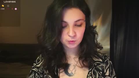 Mary  . online show from 11-24-25, 05:40