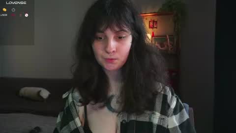 Snapshot of maymary_ chatting on 07-07-26, 07:23 Mary . online show from 07-07-26, 07:23