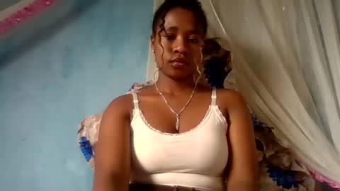 Snapshot of mayrah5 chatting on 05-29-26, 06:33 mayrah online show from 05-29-26, 06:33