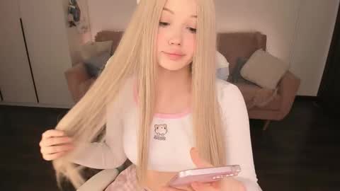 Snapshot of mayya_cuute chatting on 02-01-26, 05:06 Mila online show from 02-01-26, 05:06