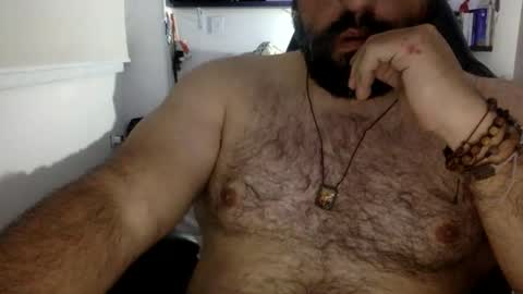 Snapshot of mbotve chatting on 10-27-25, 12:26 VzlaMan online show from 10-27-25, 12:26