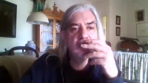 Snapshot of mc_manu chatting on 12-25-24, 03:38 Manu online show from 12-25-24, 03:38