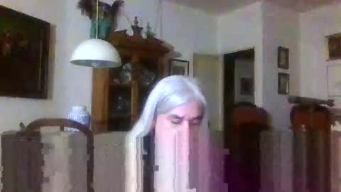 Snapshot of mc_manu chatting on 12-28-24, 06:40 Manu online show from 12-28-24, 06:40