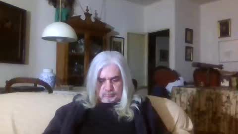 Snapshot of mc_manu chatting on 02-01-25, 11:06 Manu online show from 02-01-25, 11:06