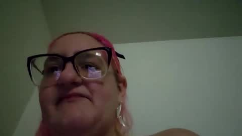 Snapshot of mcbride102030 chatting on 03-10-26, 06:40 mcbride102030 online show from 03-10-26, 06:40