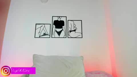 Snapshot of mcdonald_ellie chatting on 06-07-26, 08:34 Ellie online show from 06-07-26, 08:34