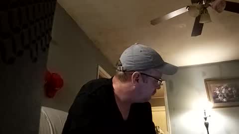 mcfly1973 online show from 12-31-24, 01:08