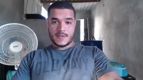 Snapshot of mcgregor_sexhot chatting on 12-17-24, 07:26 Mcgregor online show from 12-17-24, 07:26