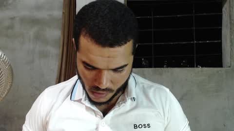 Snapshot of mcgregor_sexhot chatting on 01-03-25, 02:32 Mcgregor online show from 01-03-25, 02:32