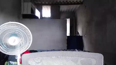 Snapshot of mcgregor_sexhot chatting on 01-04-25, 04:00 Mcgregor online show from 01-04-25, 04:00