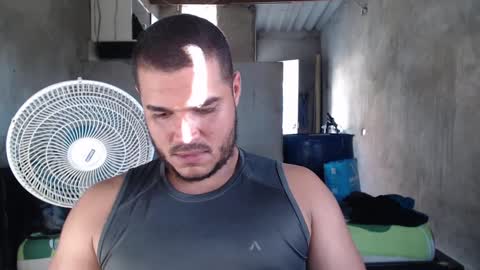 Snapshot of mcgregor_sexhot chatting on 01-17-25, 09:17 Mcgregor online show from 01-17-25, 09:17