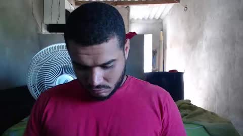 Snapshot of mcgregor_sexhot chatting on 02-19-25, 02:12 Mcgregor online show from 02-19-25, 02:12