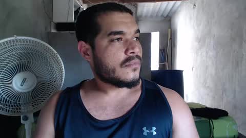 Snapshot of mcgregor_sexhot chatting on 03-05-25, 07:17 Mcgregor online show from 03-05-25, 07:17