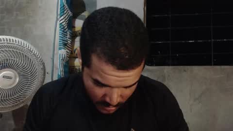 Snapshot of mcgregor_sexhot chatting on 09-18-25, 03:30 Mcgregor online show from 09-18-25, 03:30