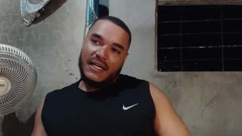 Snapshot of mcgregor_sexhot chatting on 09-22-25, 02:35 Mcgregor online show from 09-22-25, 02:35