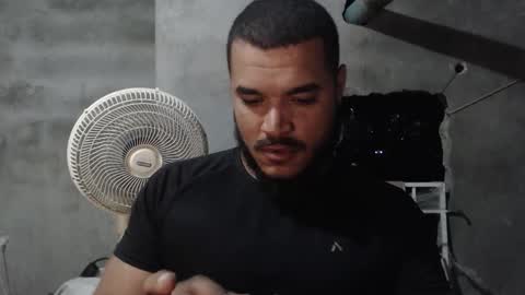 Snapshot of mcgregor_sexhot chatting on 02-11-26, 04:28 Mcgregor online show from 02-11-26, 04:28