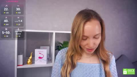 Snapshot of mckenziedyen chatting on 11-19-25, 06:46 Mary online show from 11-19-25, 06:46