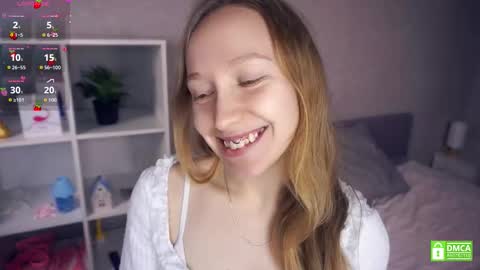 Snapshot of mckenziedyen chatting on 11-30-25, 06:39 Mary online show from 11-30-25, 06:39