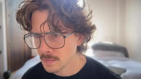 mcklister online show from 04-26-26, 03:42