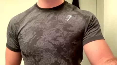 Snapshot of mcr8080 chatting on 01-22-25, 11:45 mcr8080 online show from 01-22-25, 11:45