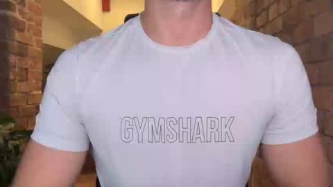 Snapshot of mcr8080 chatting on 09-15-25, 04:18 mcr8080 online show from 09-15-25, 04:18