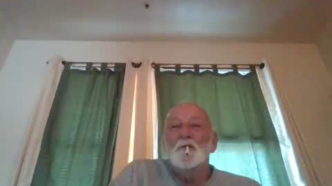 mdane99 online show from 12-04-25, 09:12