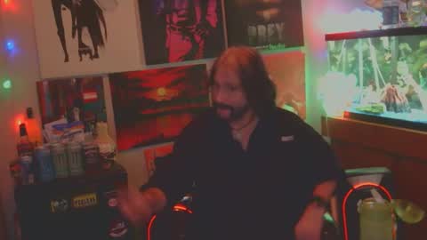 Snapshot of mdtpoker chatting on 01-31-26, 07:11 Poker online show from 01-31-26, 07:11