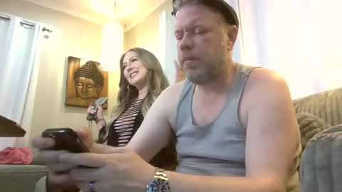 me2283 online show from 04-23-26, 02:35