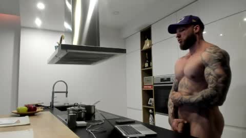 Snapshot of mealphamale chatting on 05-05-26, 01:30 Alpha Male online show from 05-05-26, 01:30