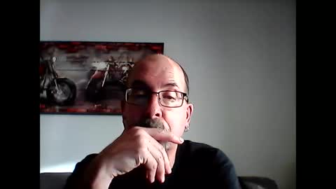 me at home online show from 02-07-25, 01:32