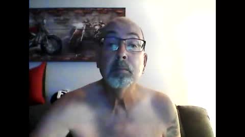 me at home online show from 10-04-25, 11:30
