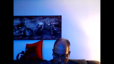 me at home online show from 11-21-25, 04:11