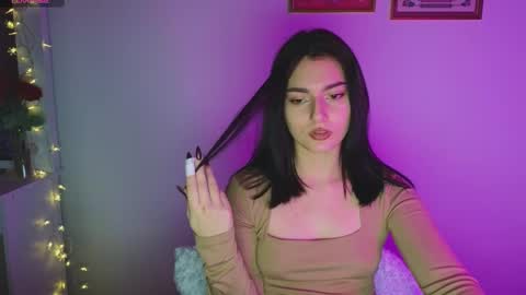 Snapshot of medina_andress chatting on 03-04-25, 04:20 Dina online show from 03-04-25, 04:20