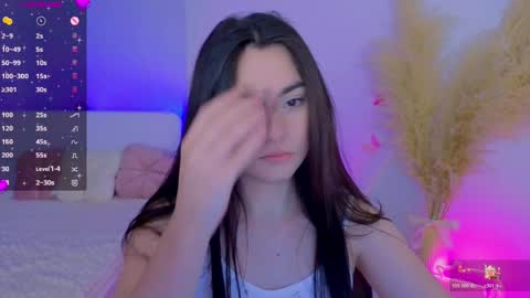 Dina online show from 04-21-26, 09:17