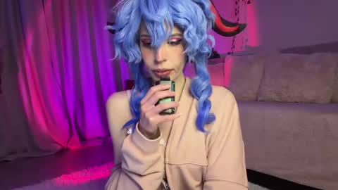 Nicole online show from 04-19-26, 06:10