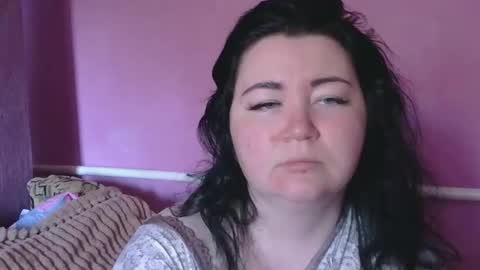Snapshot of medjik_lool chatting on 04-28-26, 04:28 Oltereodora-lima online show from 04-28-26, 04:28