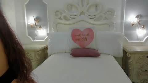 Melody online show from 04-26-26, 02:53