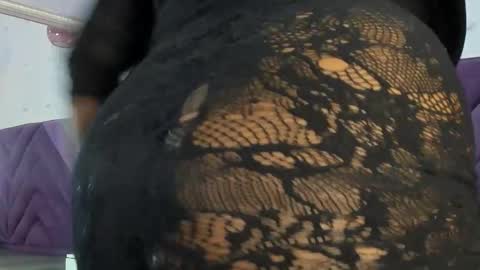 meeganfoox online show from 01-13-26, 04:07